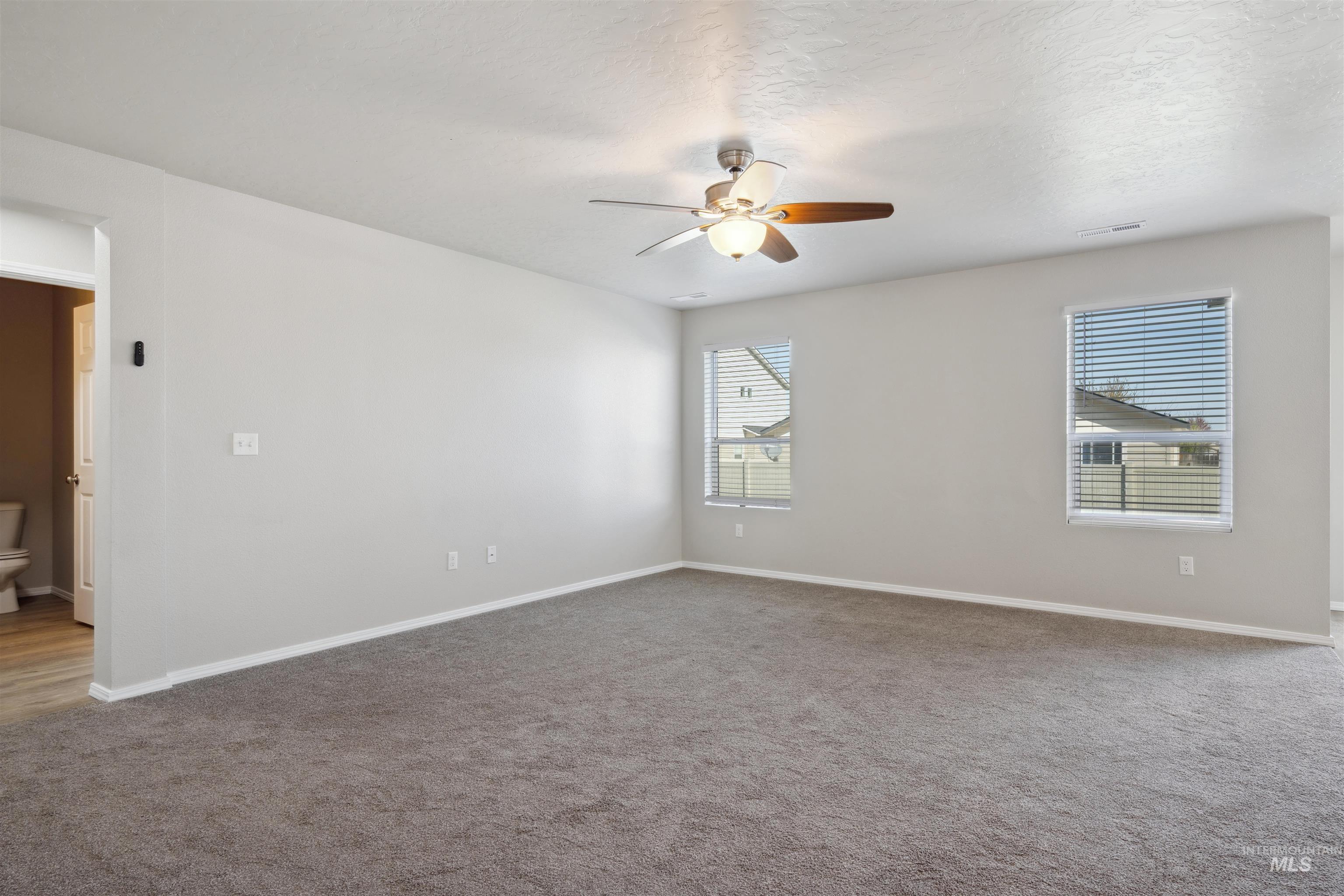 11836 Richmond Street Property Photo 7