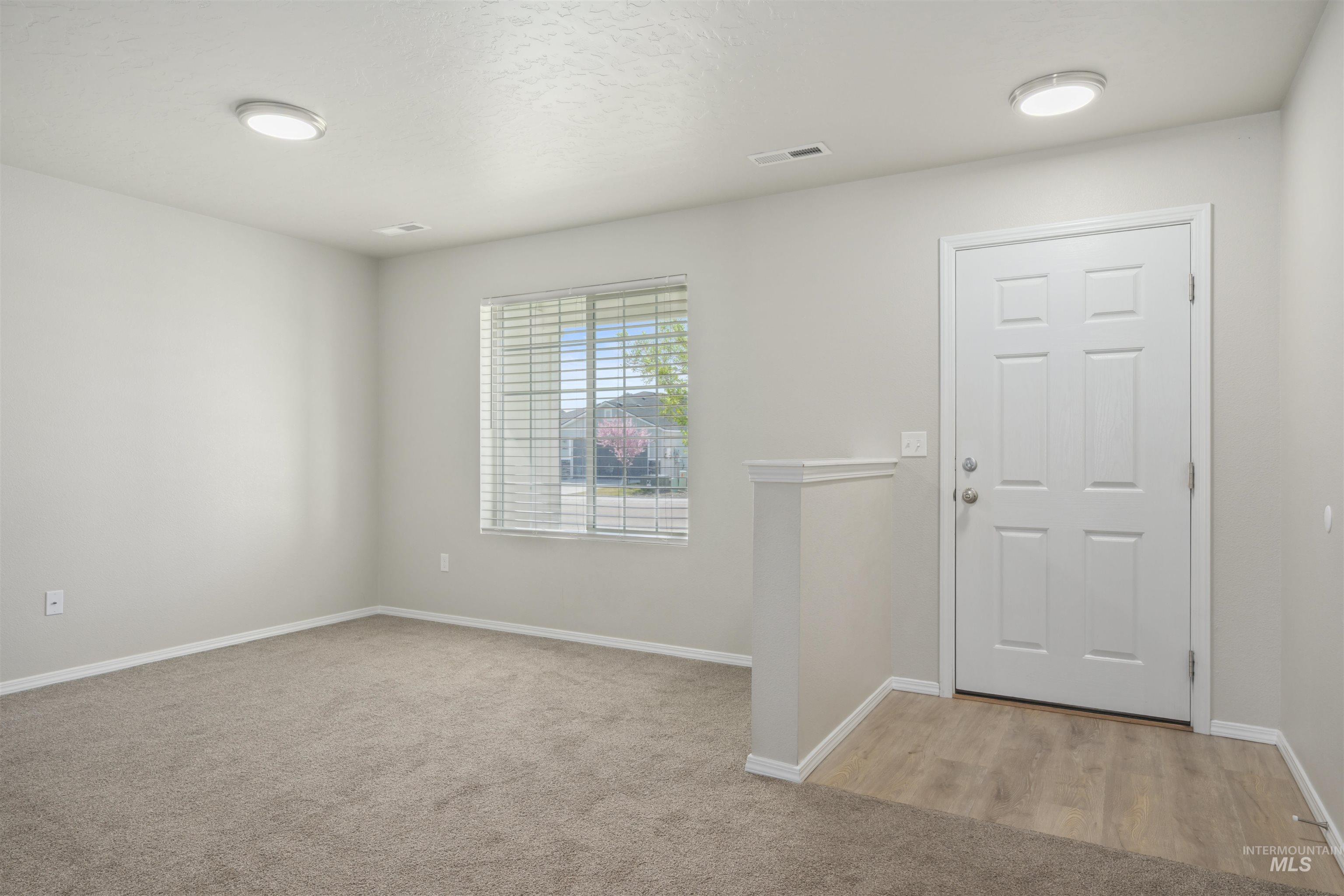 11836 Richmond Street Property Photo 14
