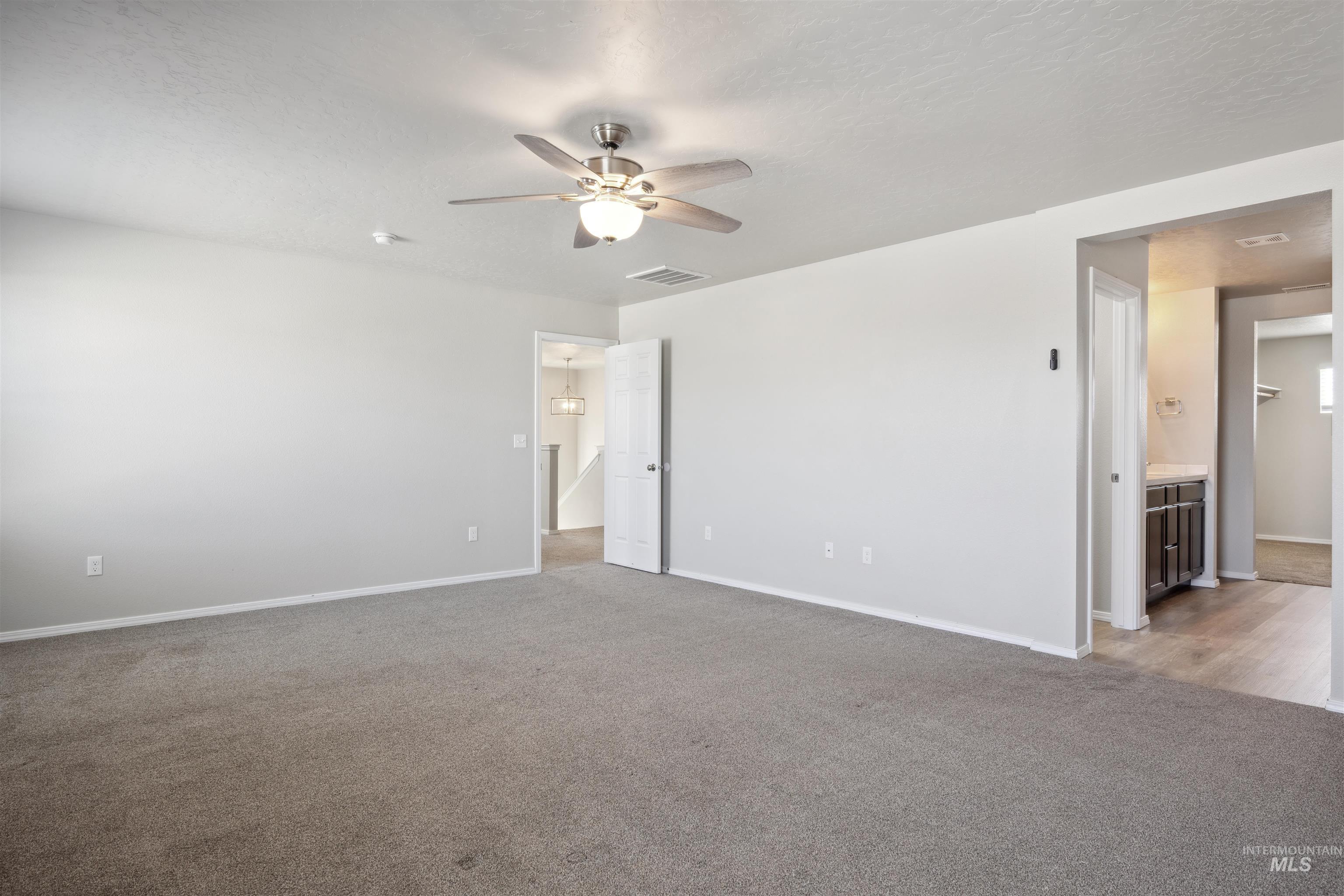 11836 Richmond Street Property Photo 18