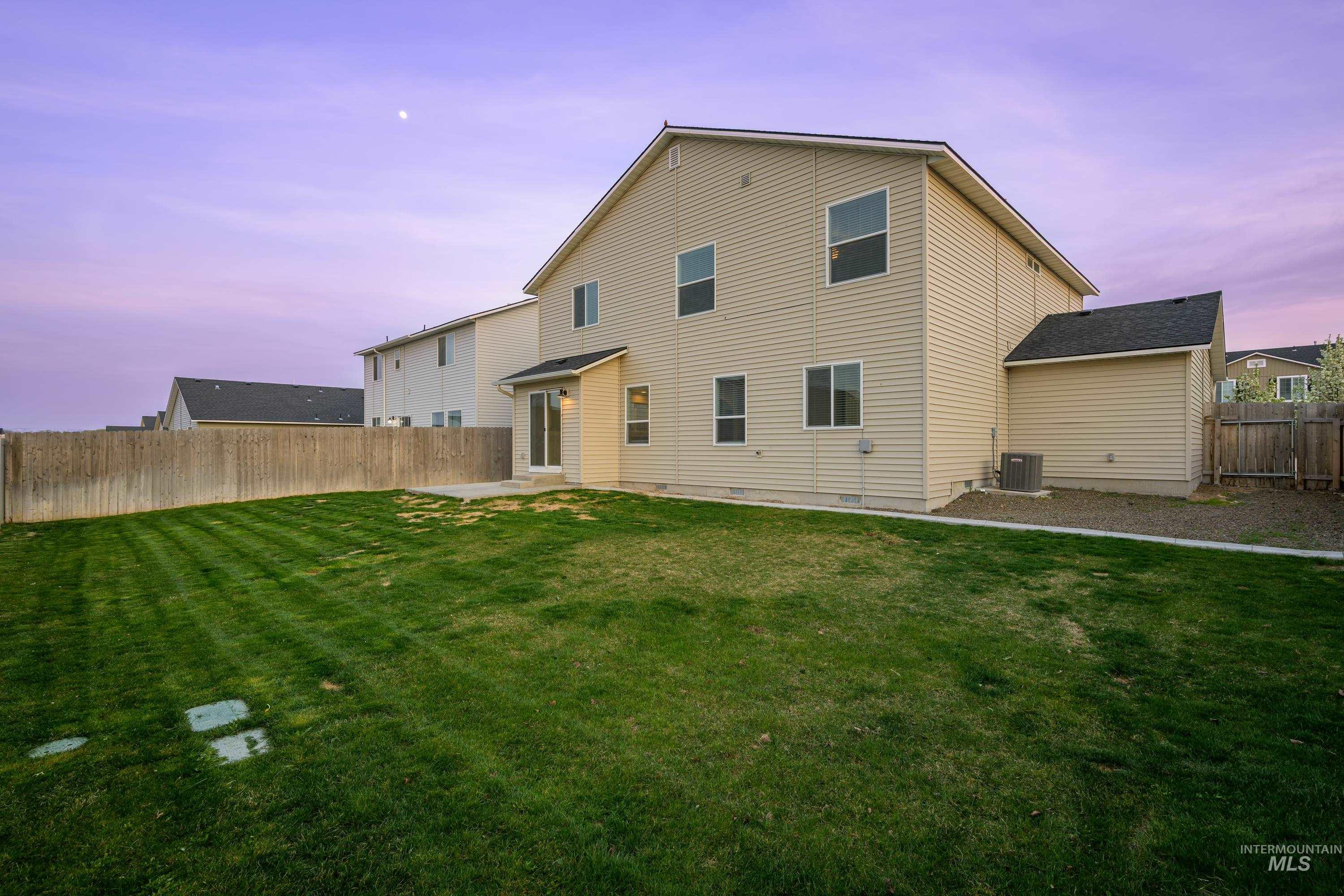 11836 Richmond Street Property Photo 31