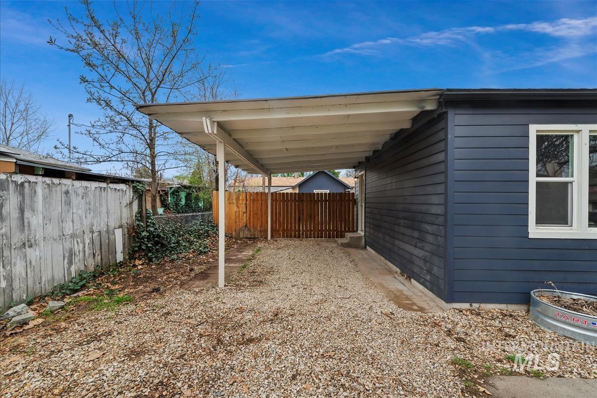 2719 W Cherry Property Photo 25