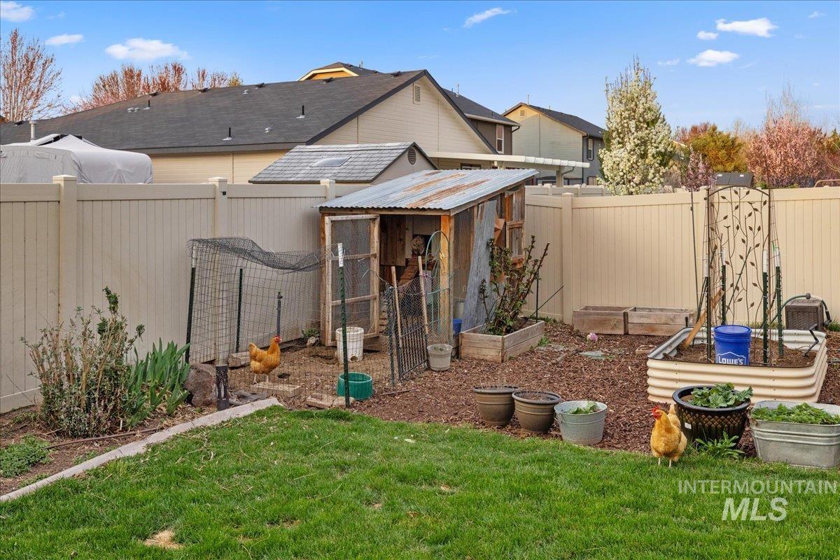 1444 E Argence St Property Photo 39