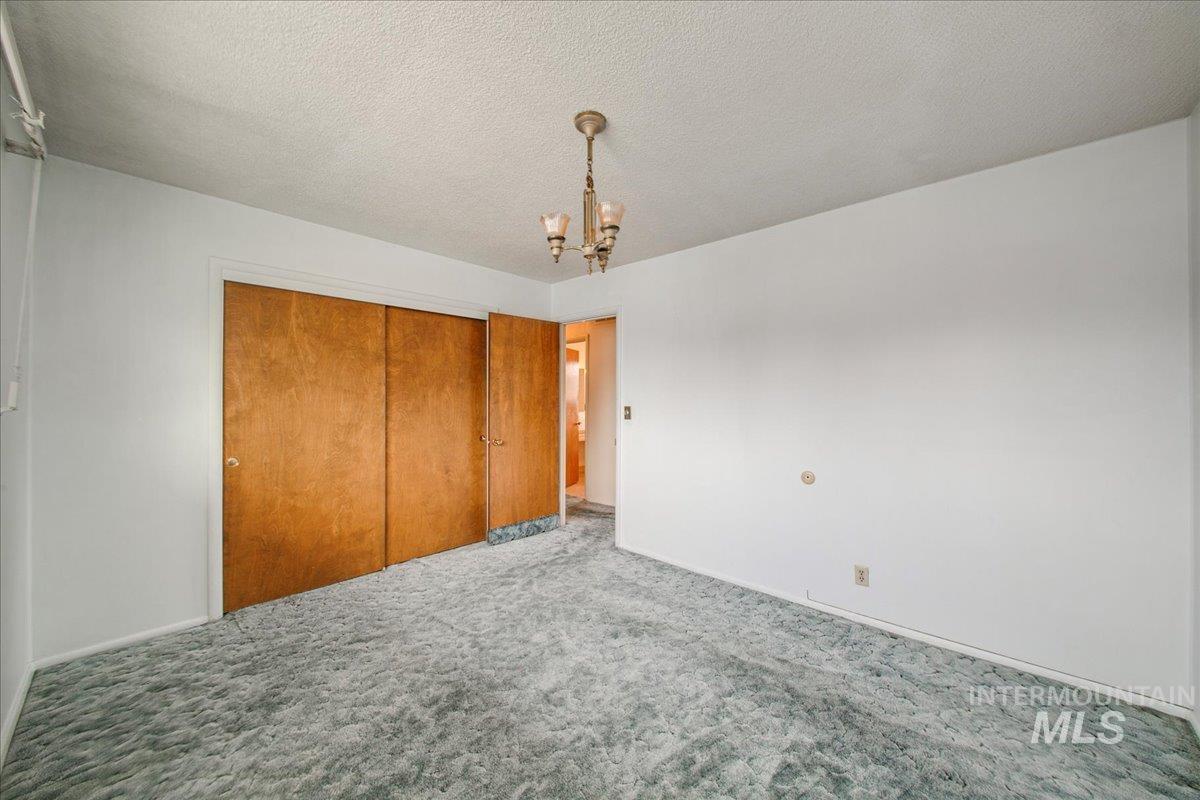 516 S Bitteroot Dr Property Photo 10