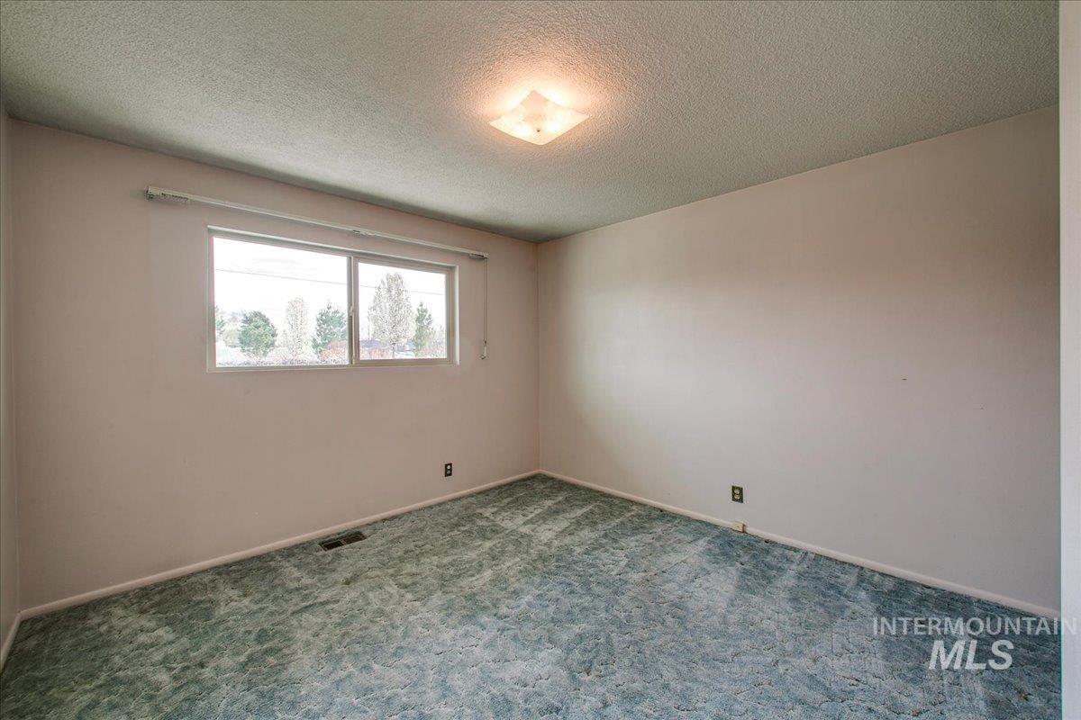 516 S Bitteroot Dr Property Photo 13