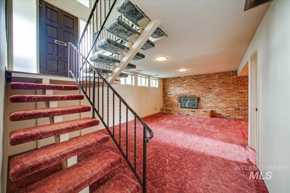 516 S Bitteroot Dr Property Photo 15