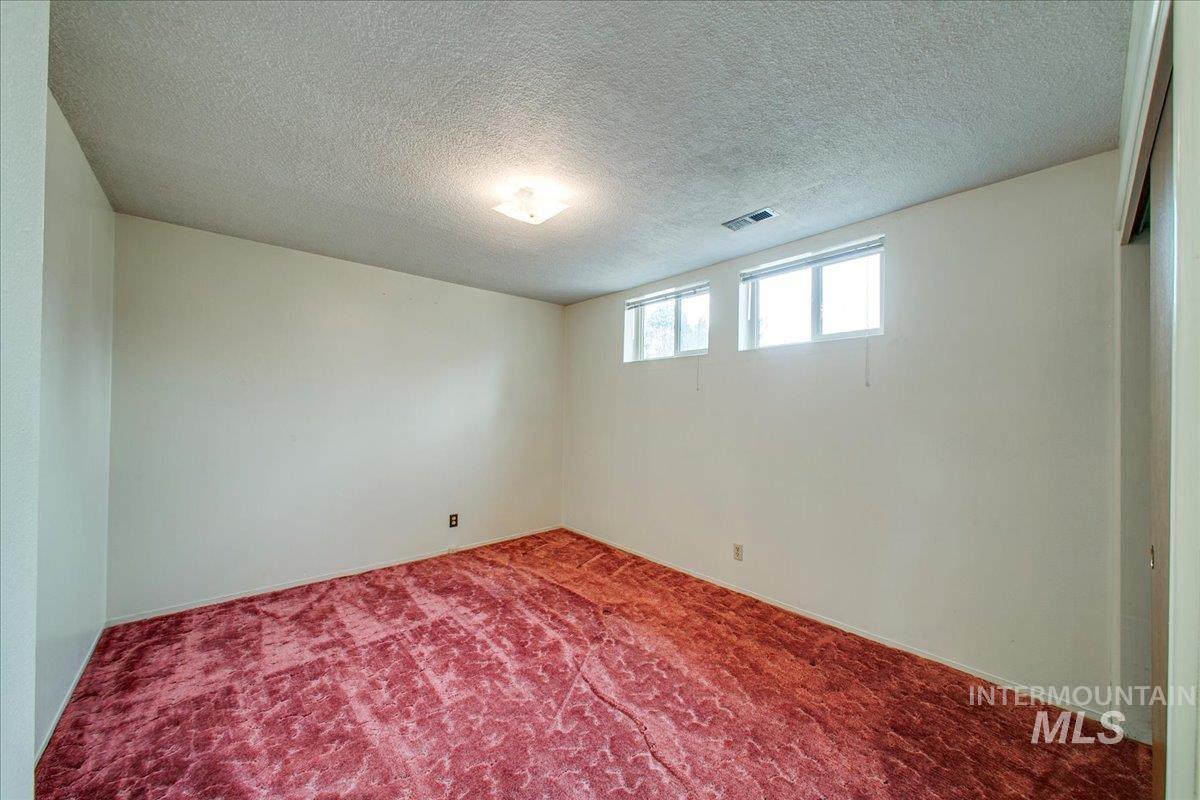 516 S Bitteroot Dr Property Photo 20