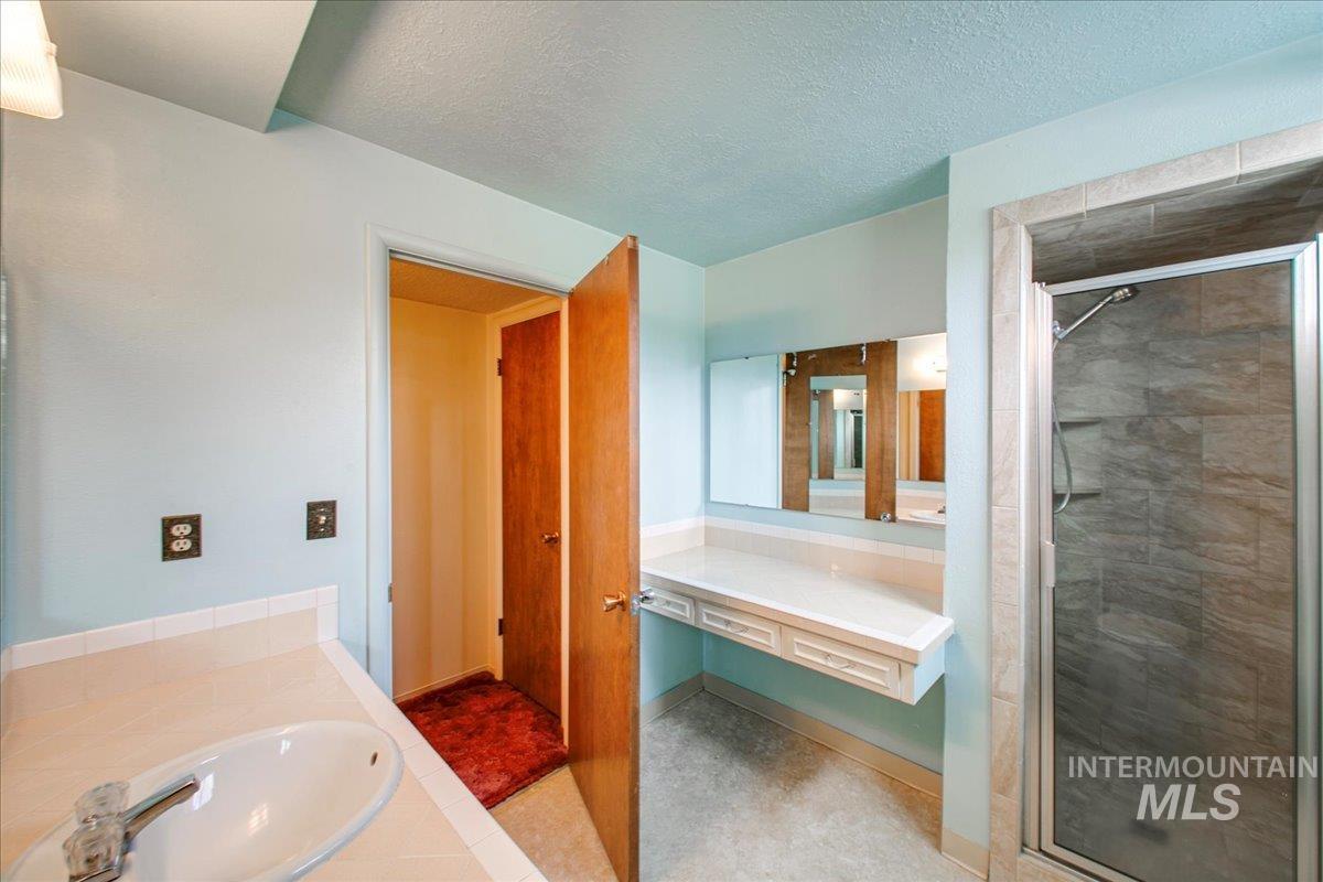 516 S Bitteroot Dr Property Photo 23