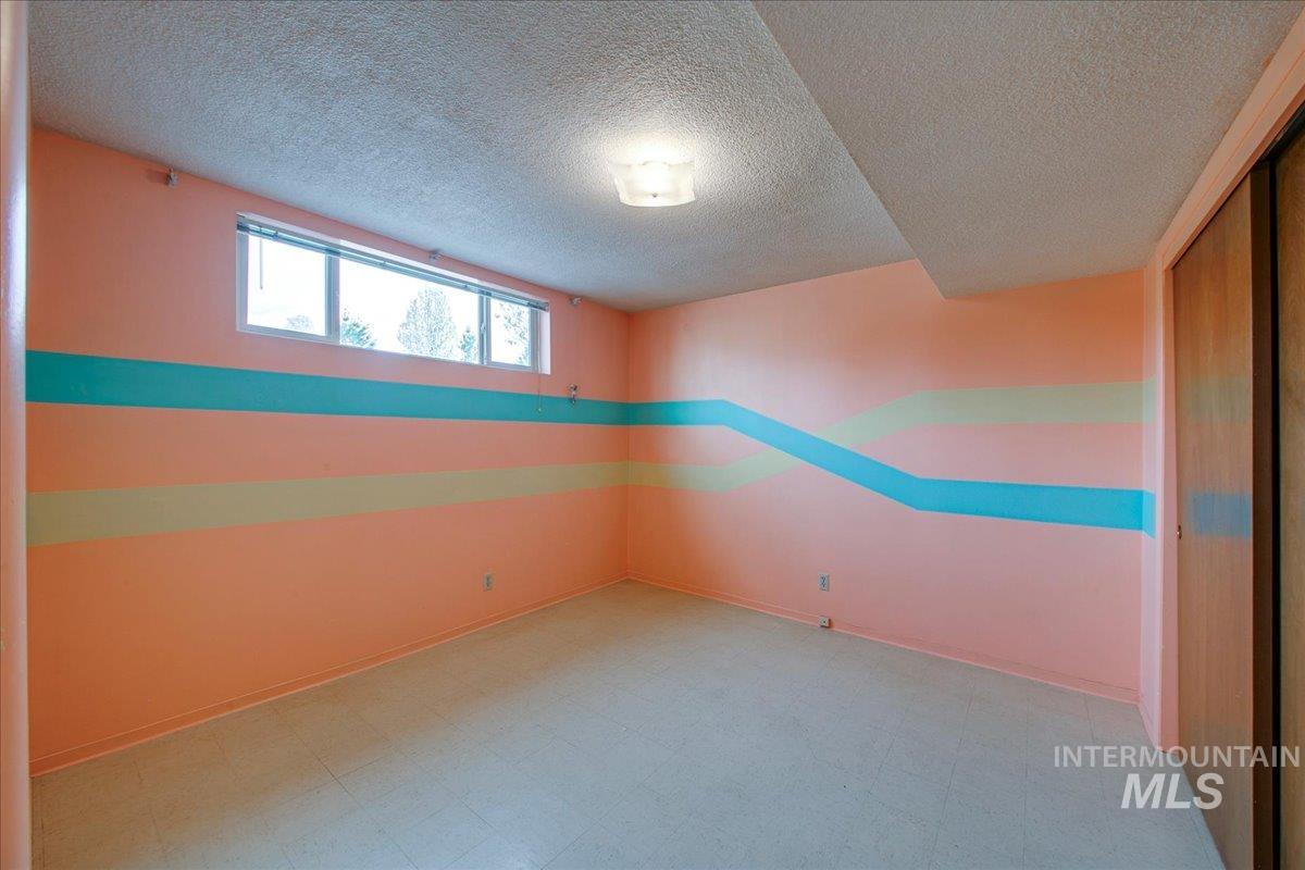 516 S Bitteroot Dr Property Photo 24