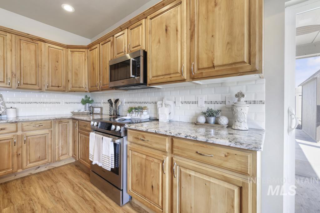 945 Birchton Loop Property Photo 14