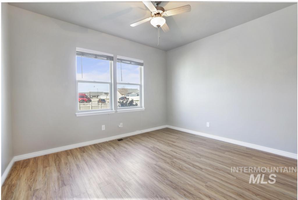 945 Birchton Loop Property Photo 27
