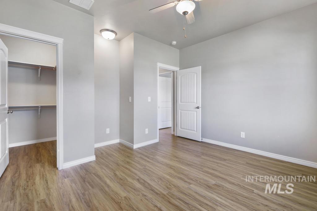 945 Birchton Loop Property Photo 28
