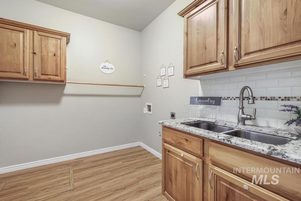 945 Birchton Loop Property Photo 30