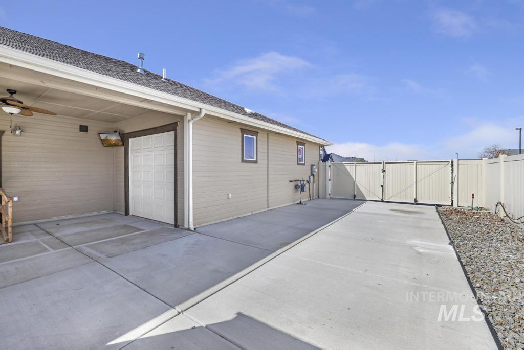 945 Birchton Loop Property Photo 34