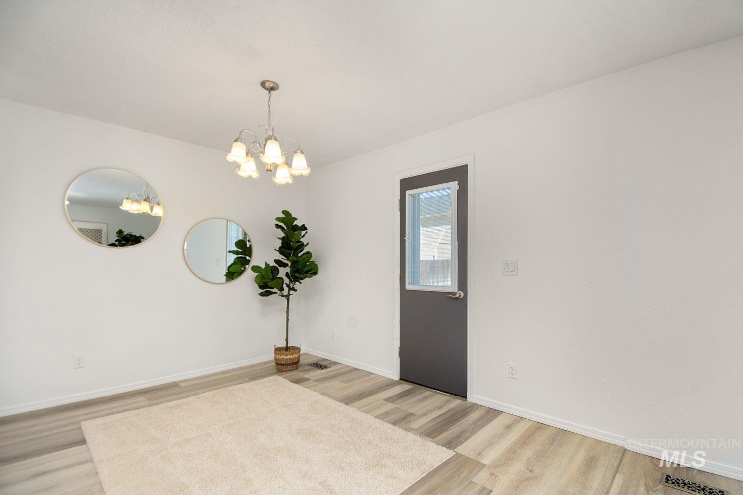 1610 W Shoshone Ave Property Photo 13