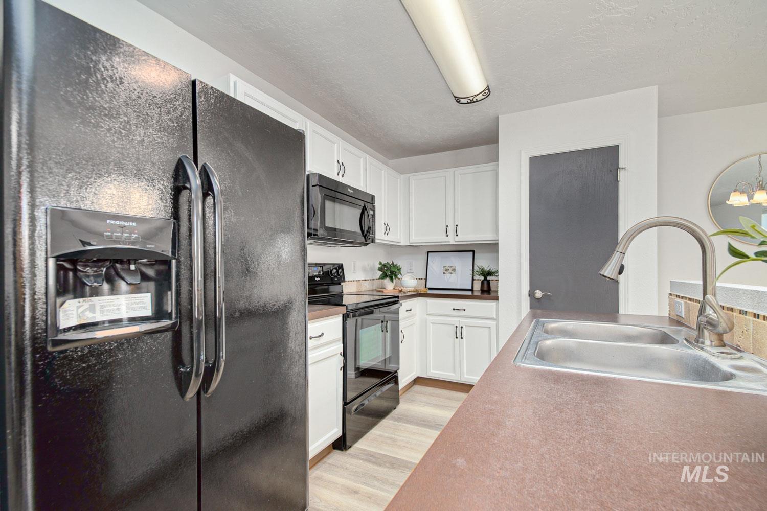 1610 W Shoshone Ave Property Photo 16
