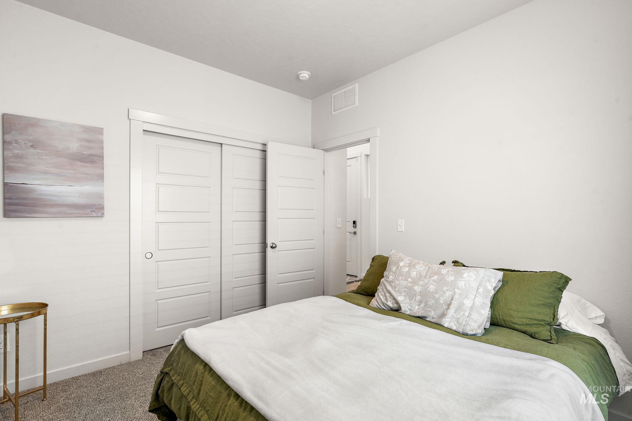 17406 N Flicker Ave Property Photo 22