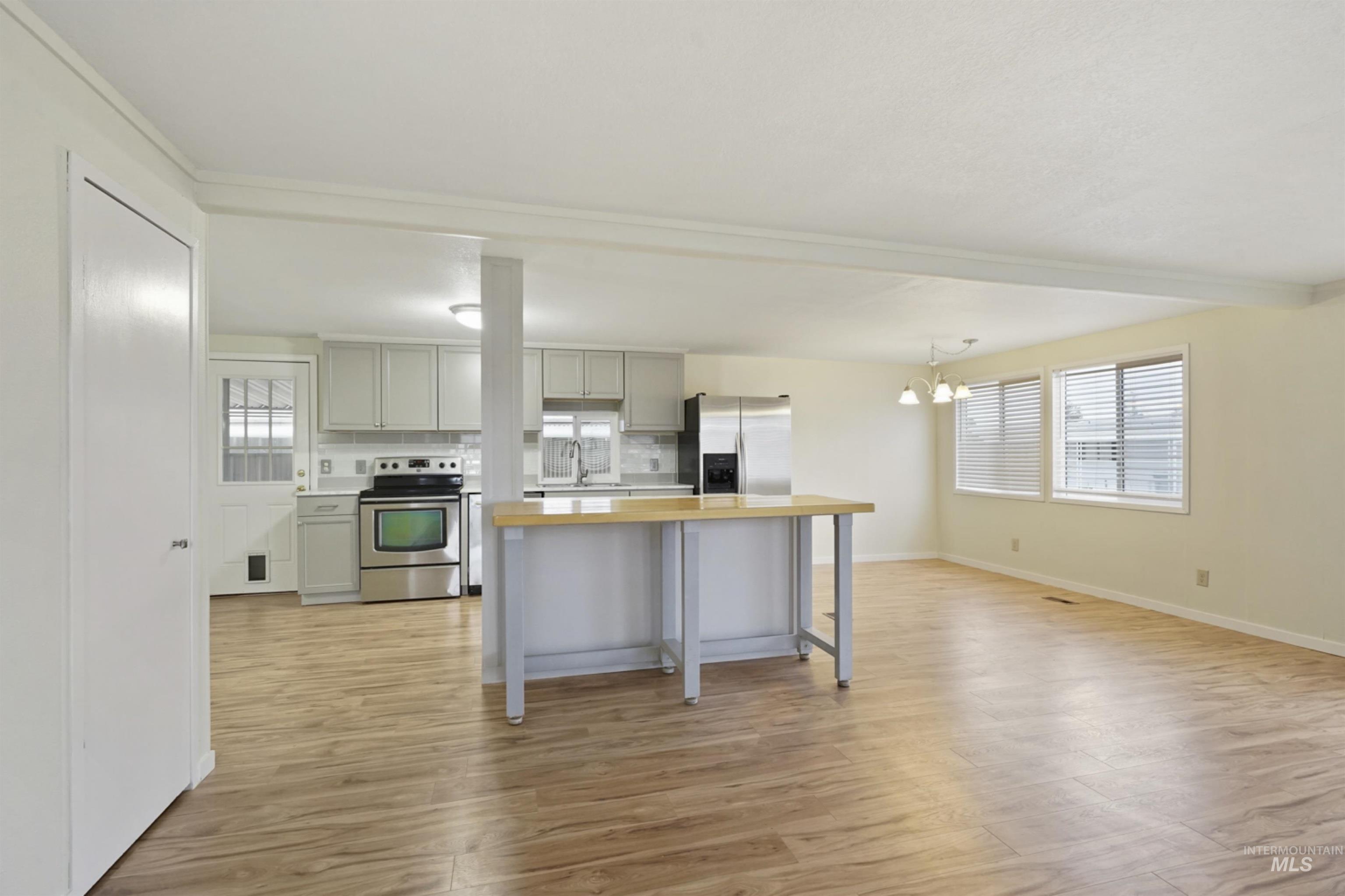 10701 W Java Dr Property Photo 4
