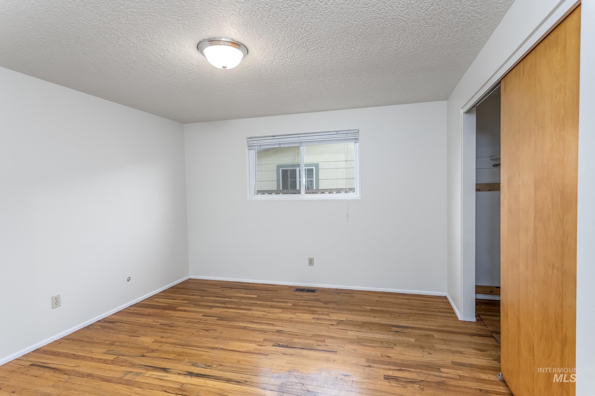 7525 W Maxwell Drive Property Photo 14