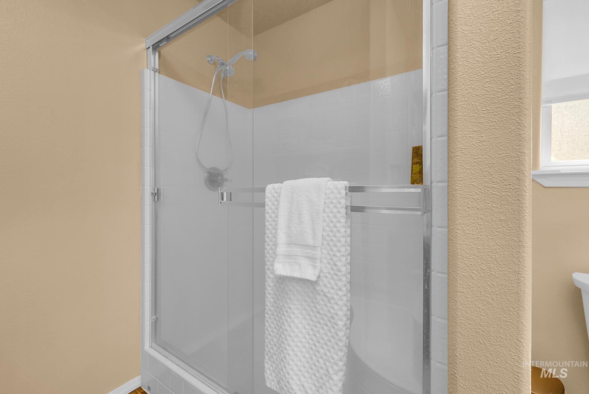 16173 Meander Creek Way Property Photo 10