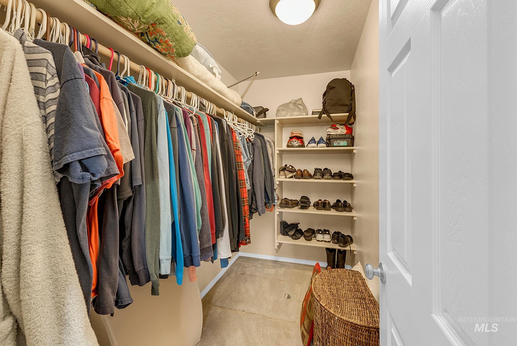 16173 Meander Creek Way Property Photo 11