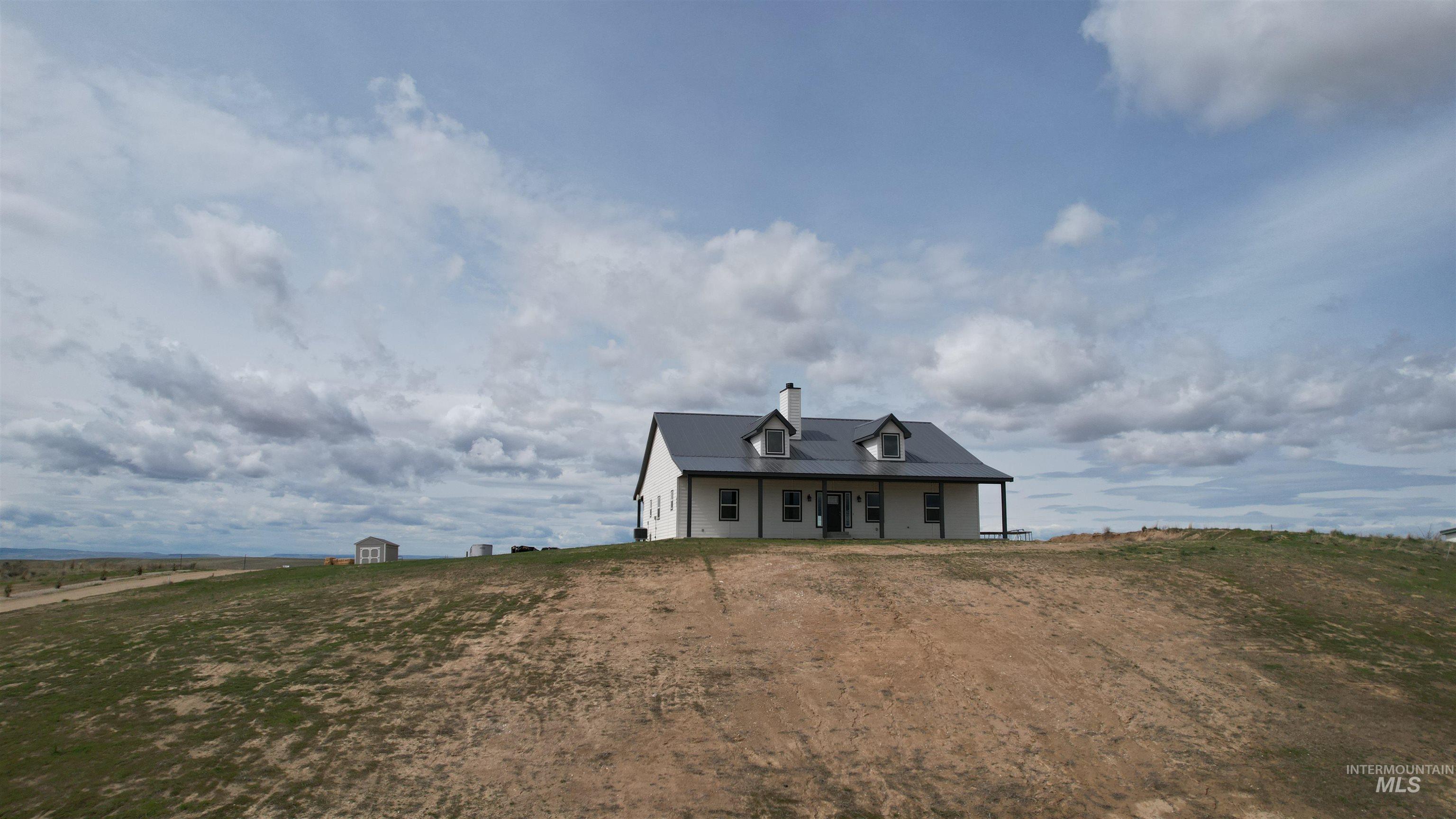 665 Tower Lane Property Photo 41