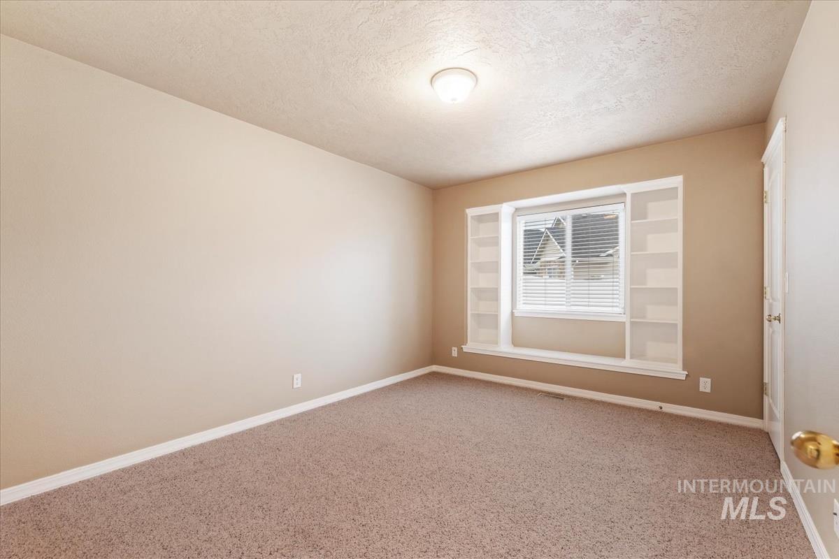 4128 E Chesapeake Dr Property Photo 19