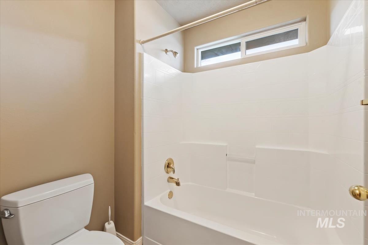 4128 E Chesapeake Dr Property Photo 22