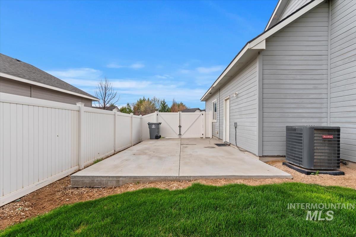 4128 E Chesapeake Dr Property Photo 33
