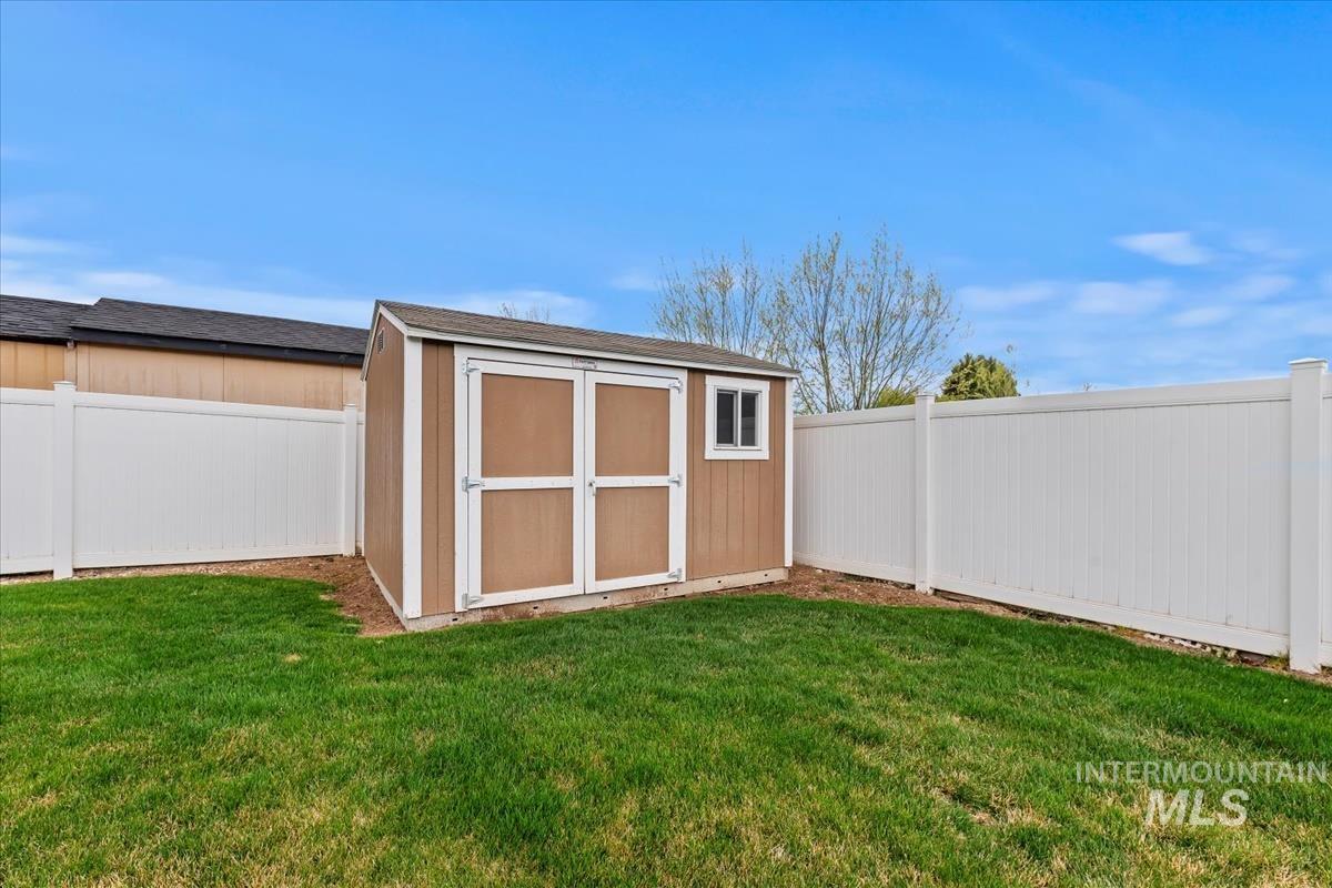 4128 E Chesapeake Dr Property Photo 34