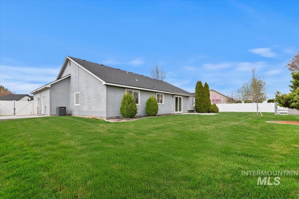 4128 E Chesapeake Dr Property Photo 38