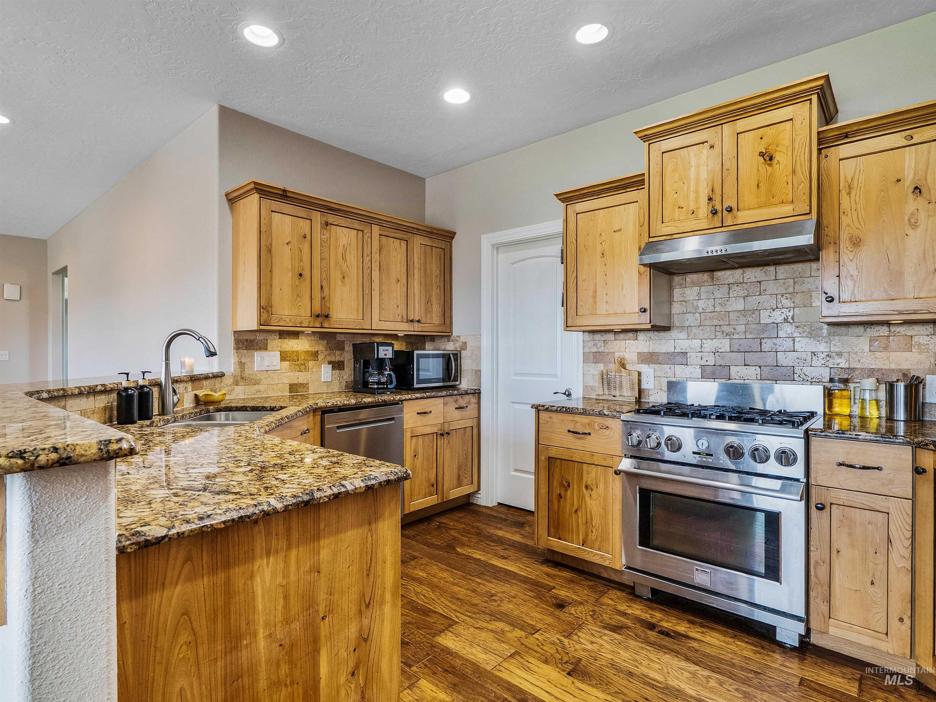 13921 Trapper Lane Property Photo 10