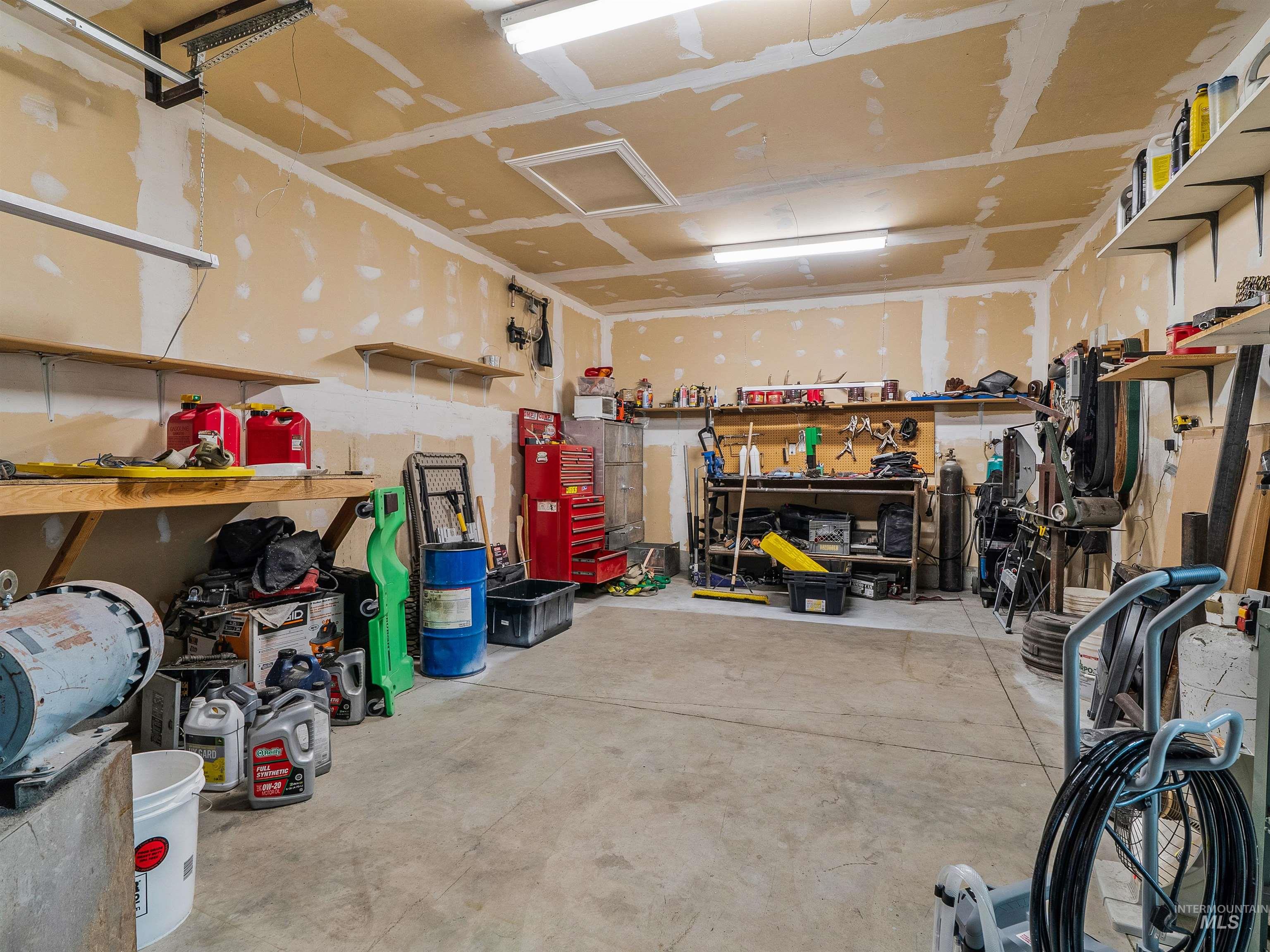 13921 Trapper Lane Property Photo 40