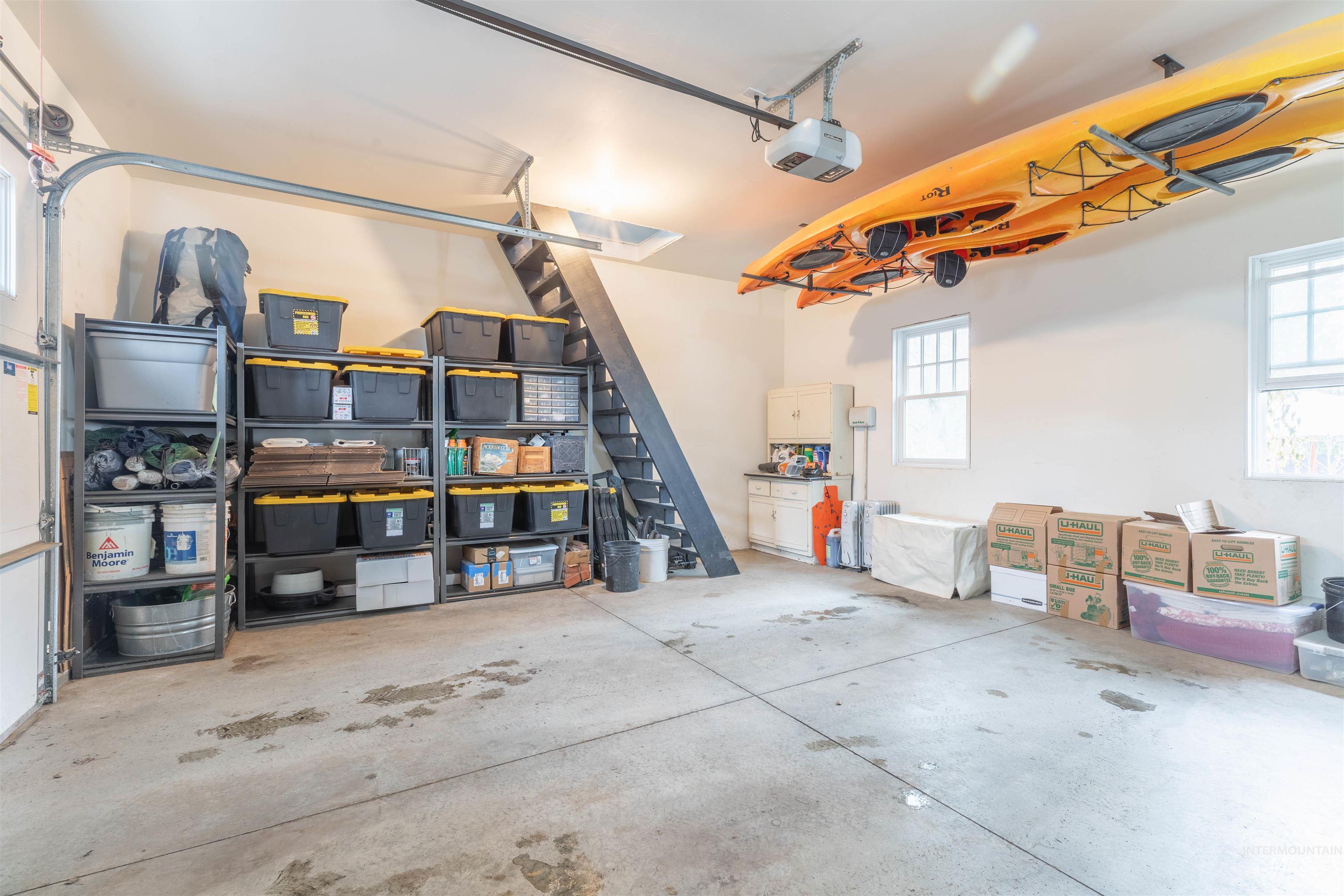 615 E 7th Street Property Photo 42