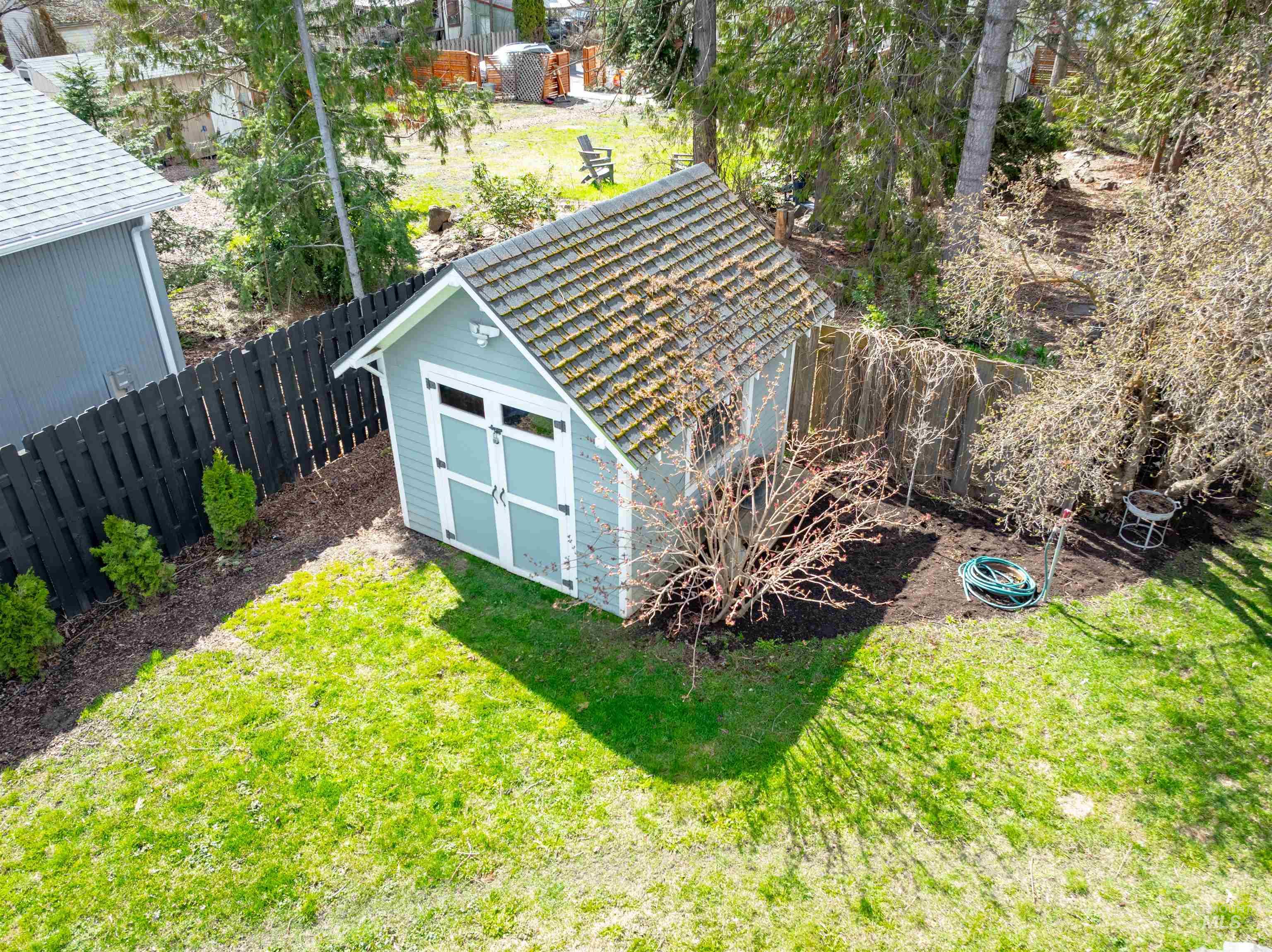 615 E 7th Street Property Photo 44