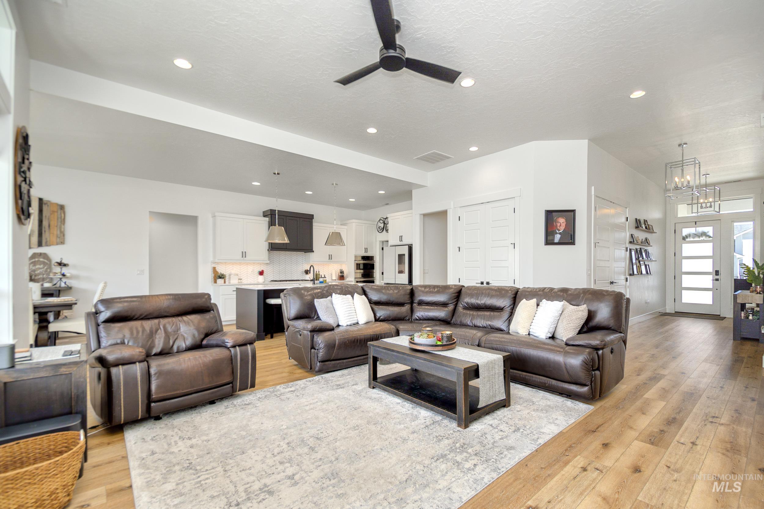 11629 W Alyxandra Dr. Property Photo 6
