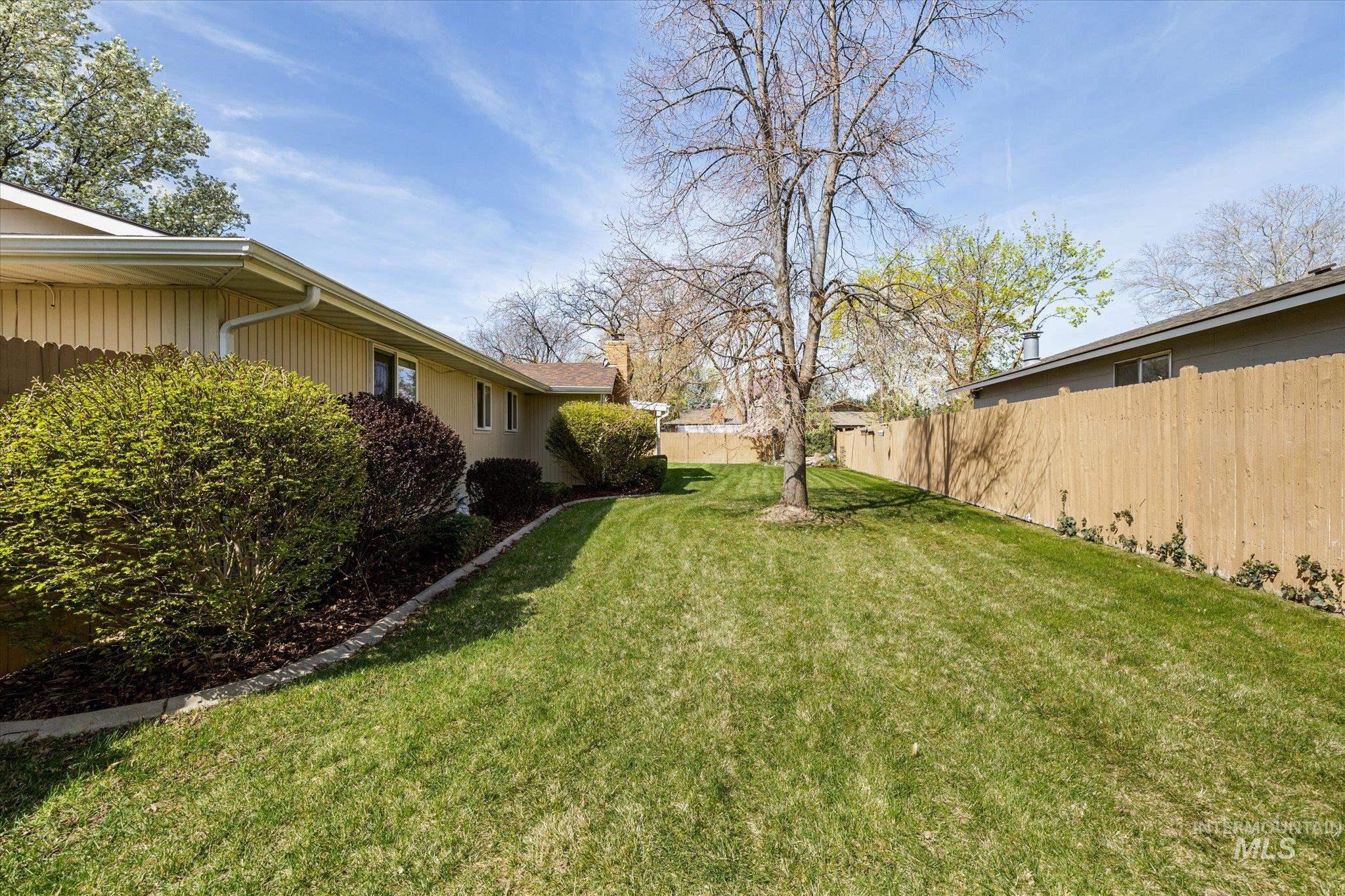 5427 N Paulson Cir Property Photo 41