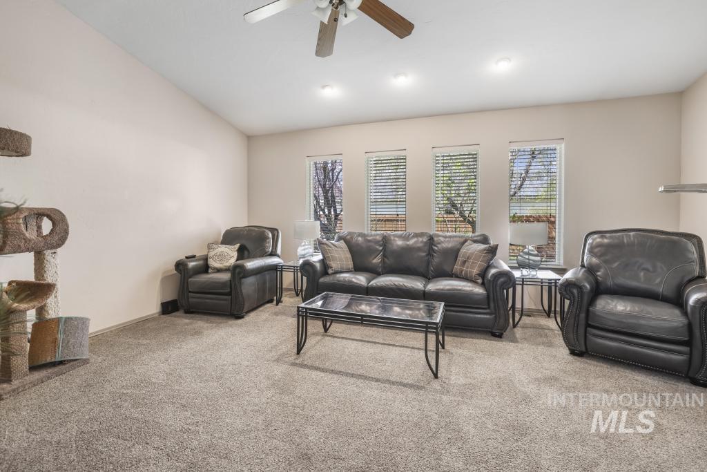 1509 Bradley St Property Photo 10
