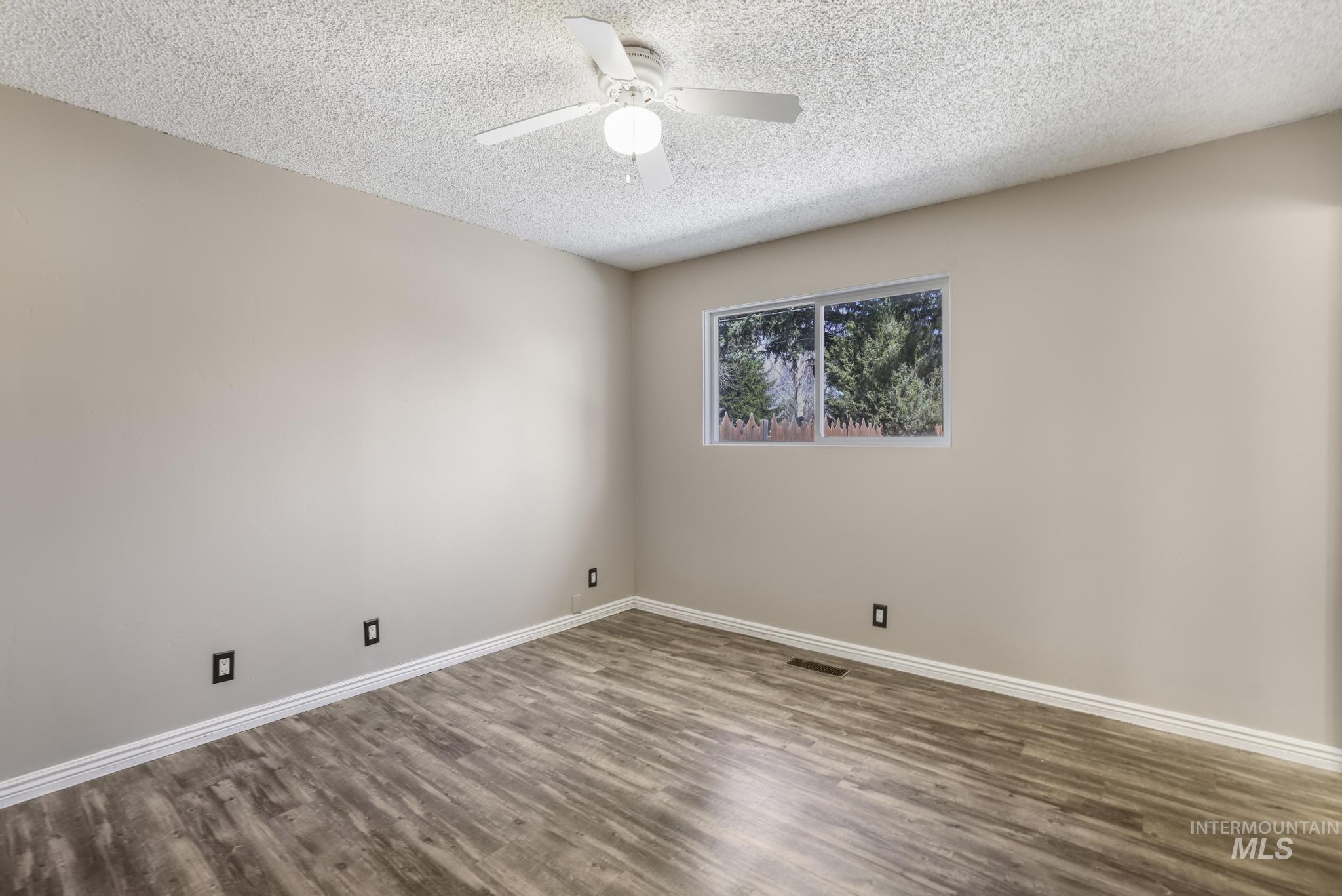 1406 Olympia Dr Property Photo 11