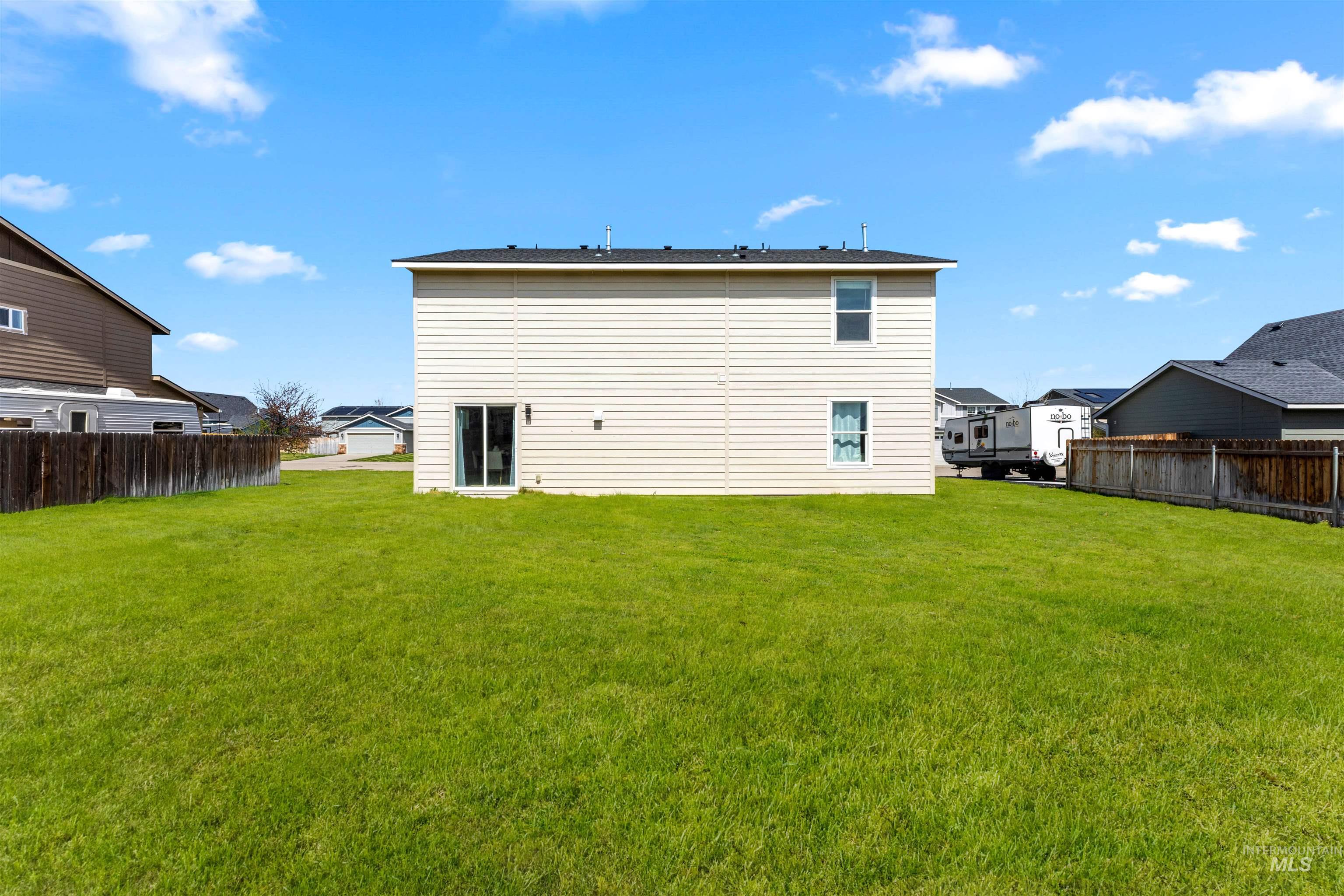 665 Sw Nugget St Property Photo 25