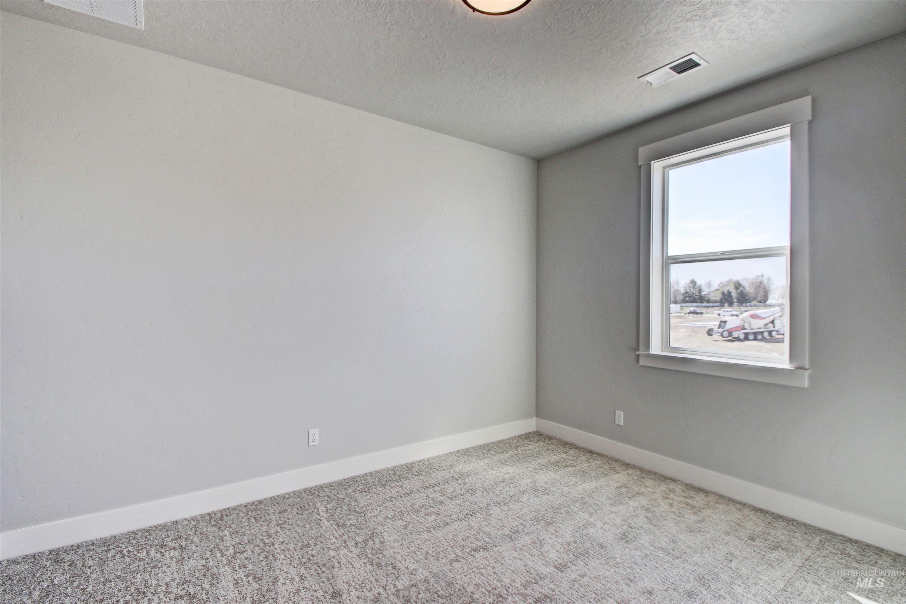 56 E Jarvis St Property Photo 30