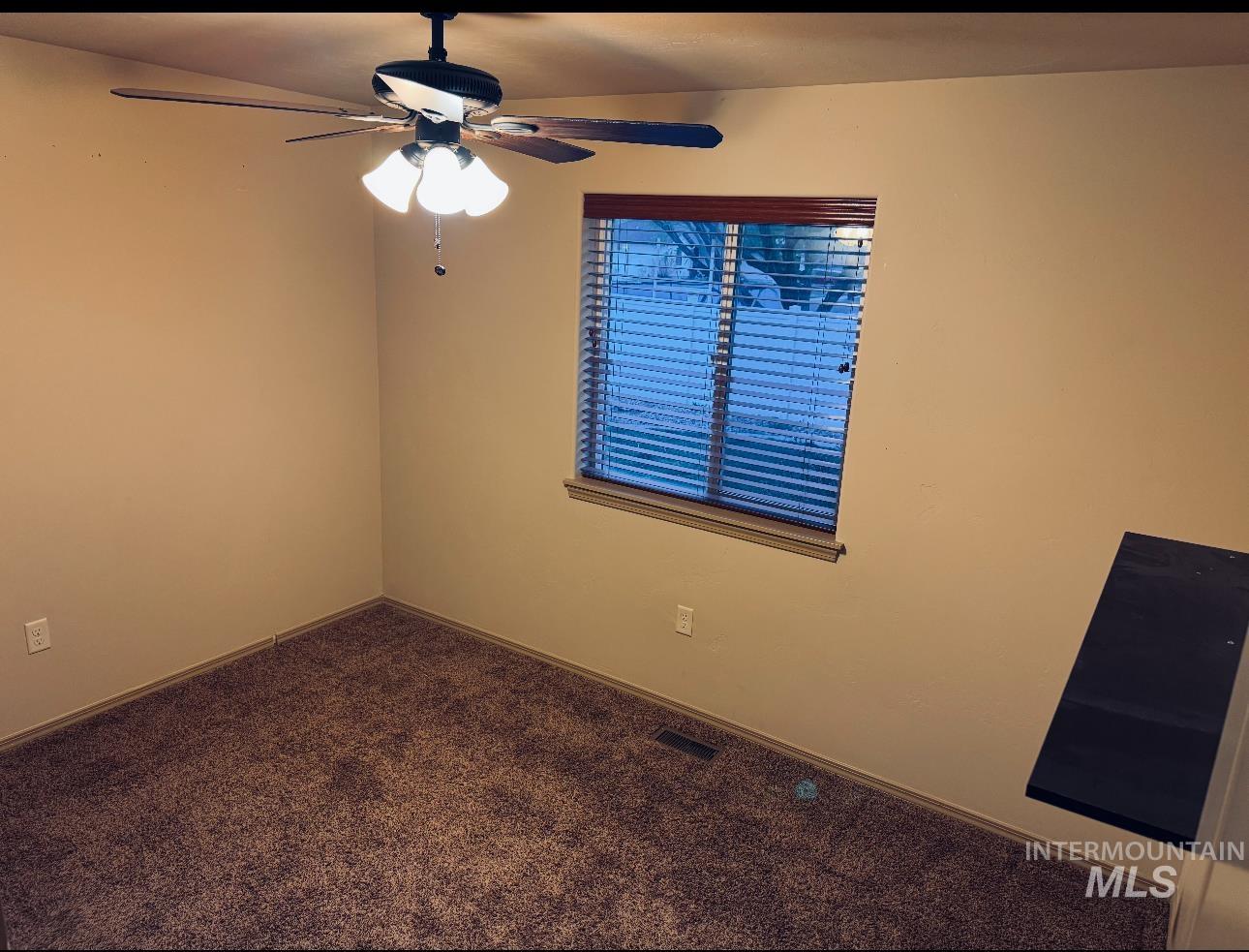 601 Windrow Way Property Photo 8