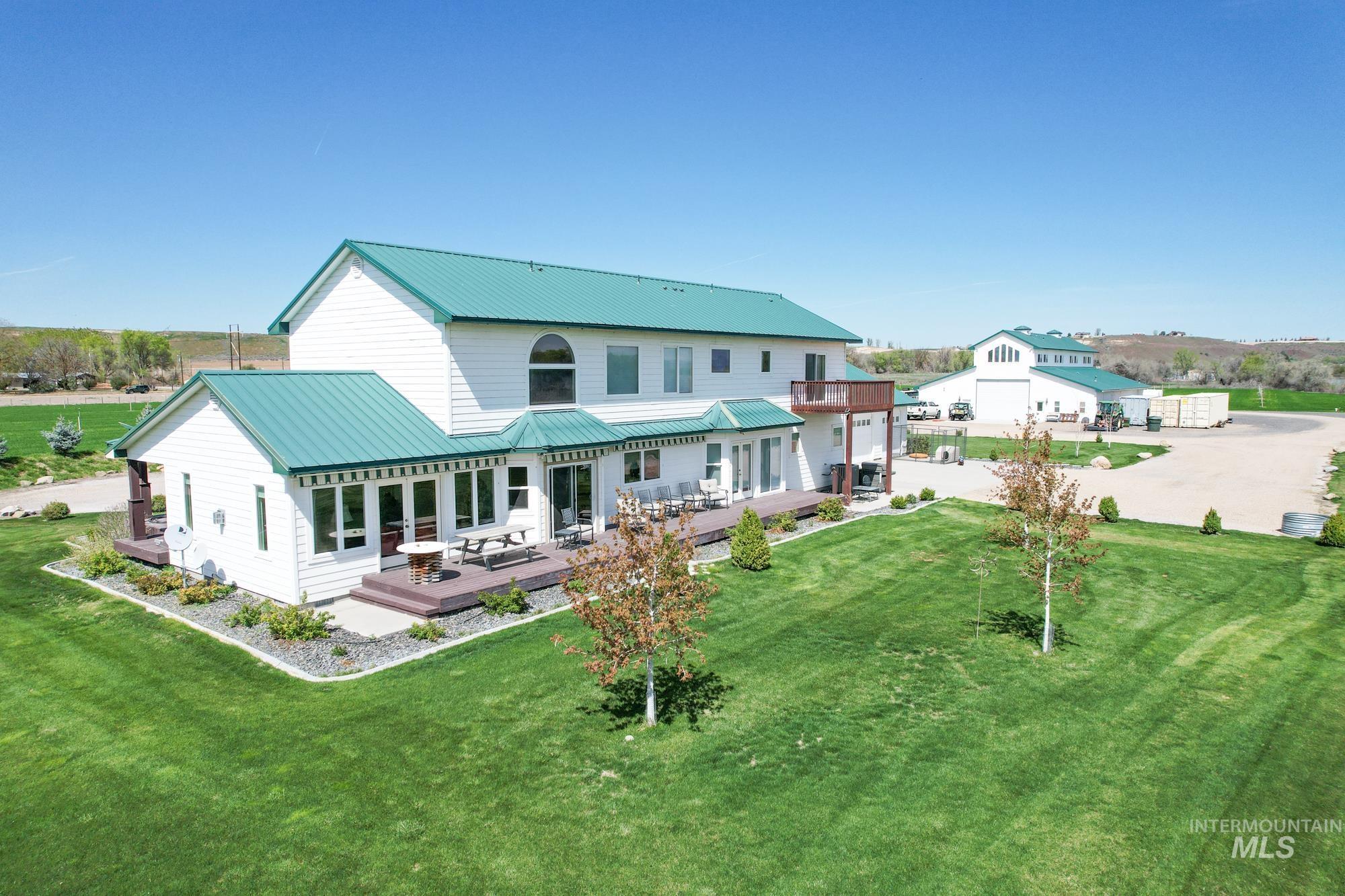 4460 Highway 201 Property Photo 10