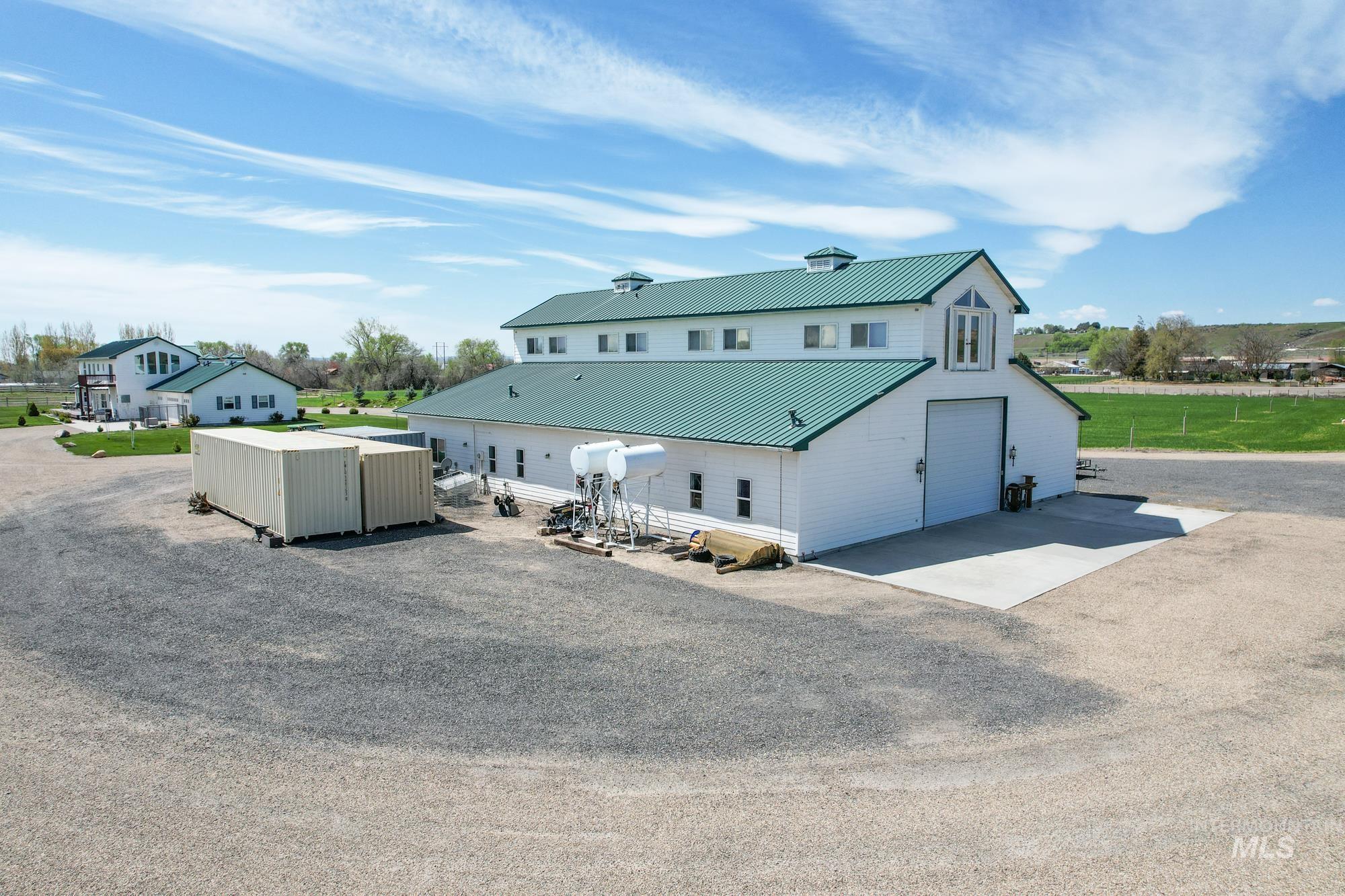 4460 Highway 201 Property Photo 13