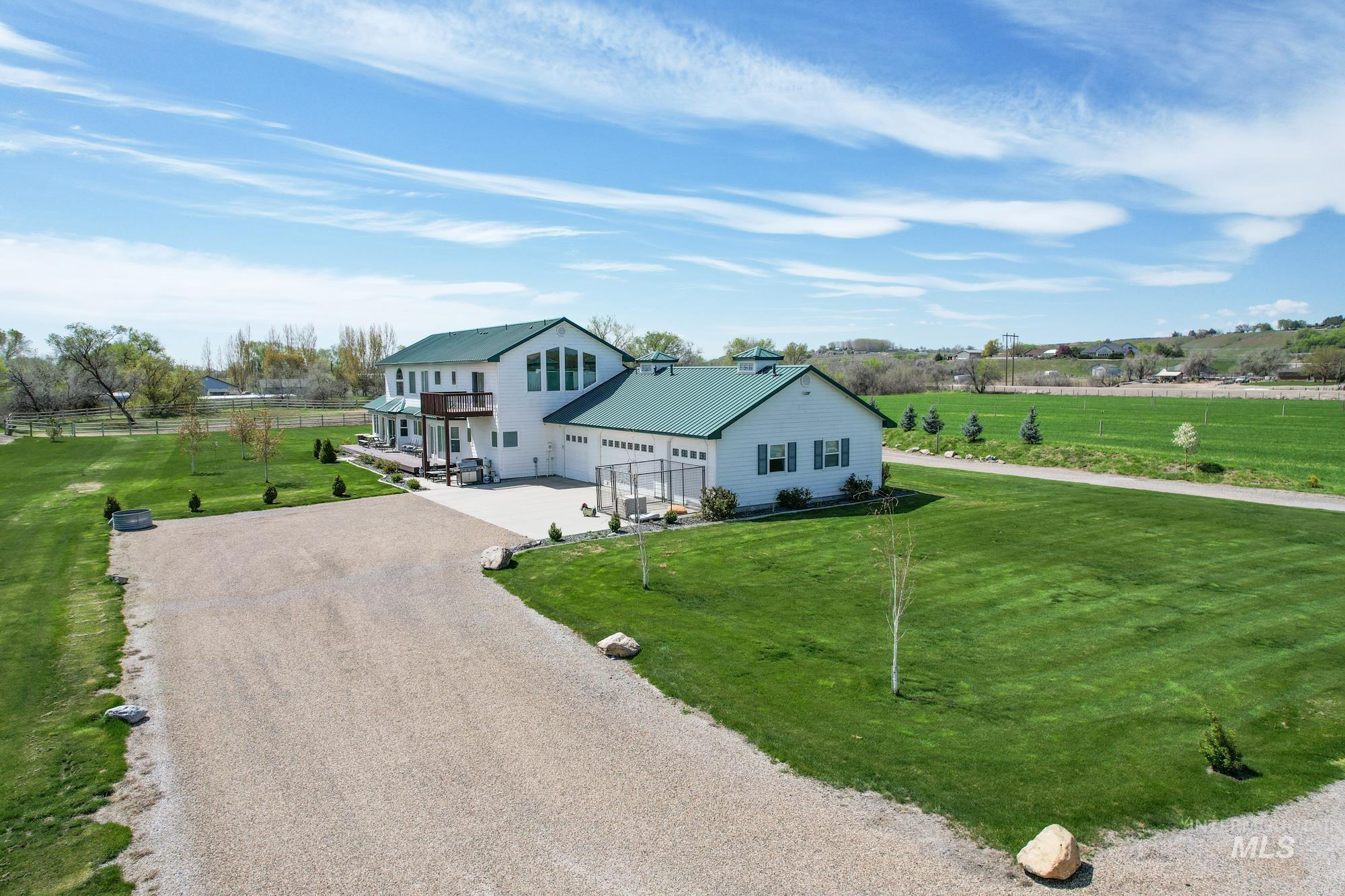 4460 Highway 201 Property Photo 14