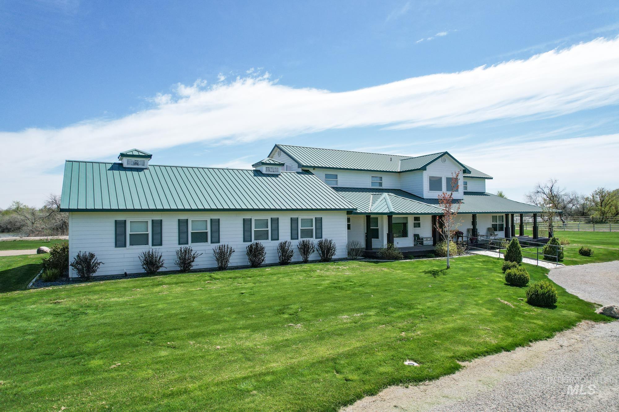 4460 Highway 201 Property Photo 17