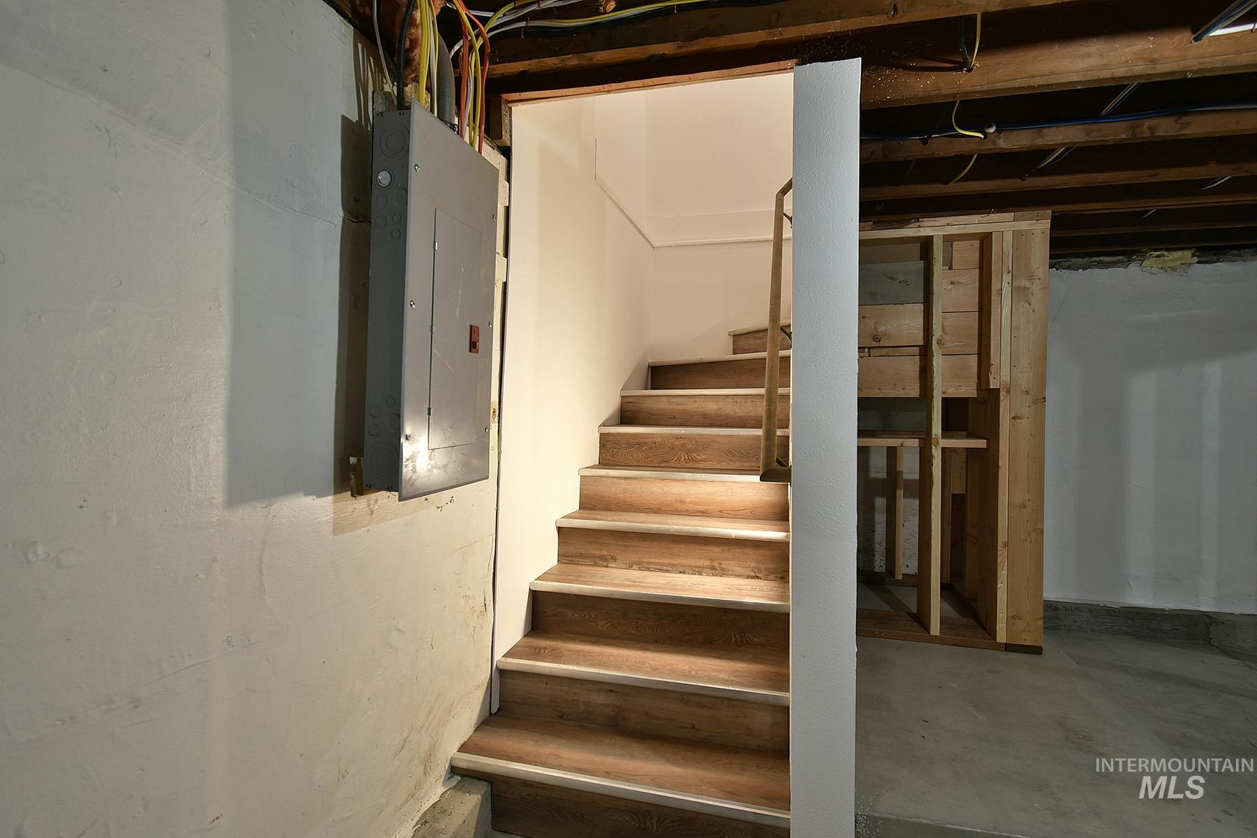 724 W A Street Property Photo 29
