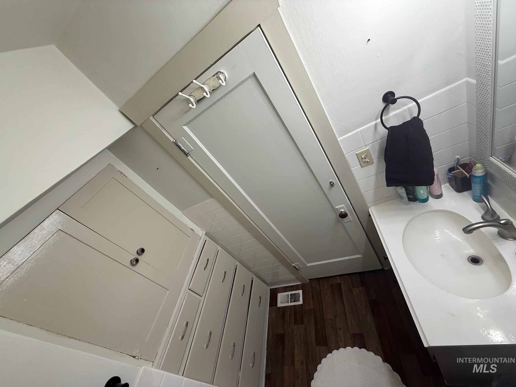 1012 N Street Property Photo 22