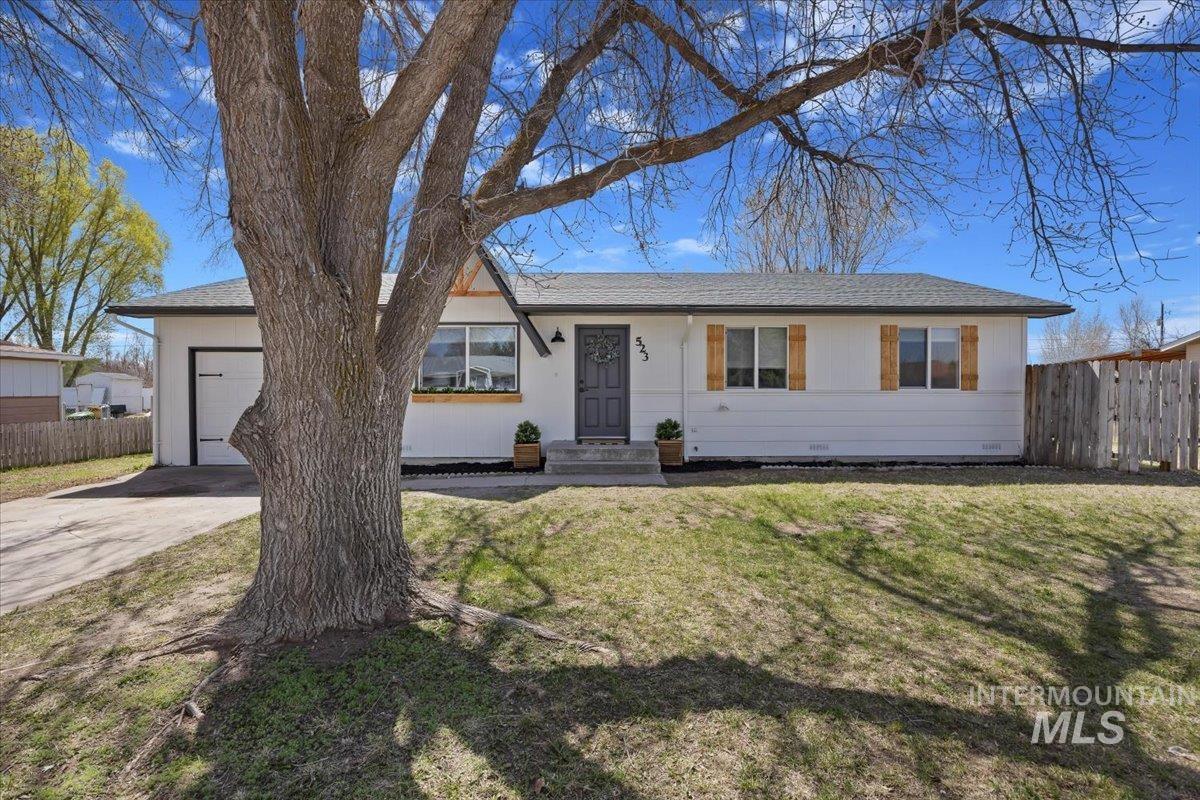 523 17th St. Property Photo 2