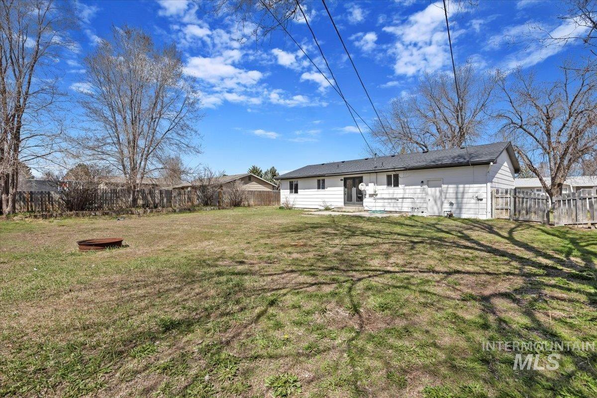 523 17th St. Property Photo 23