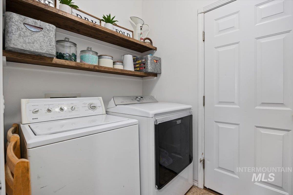 3702 N 2481 E Property Photo 17